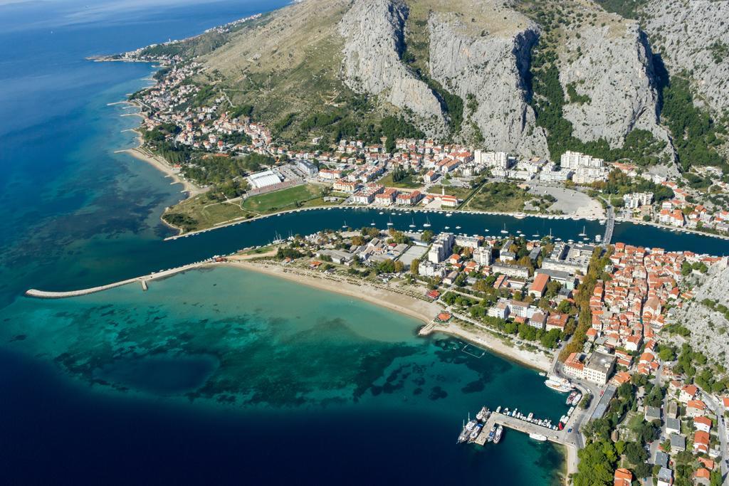 Oasis Of Peace Apartment Omiš Kültér fotó